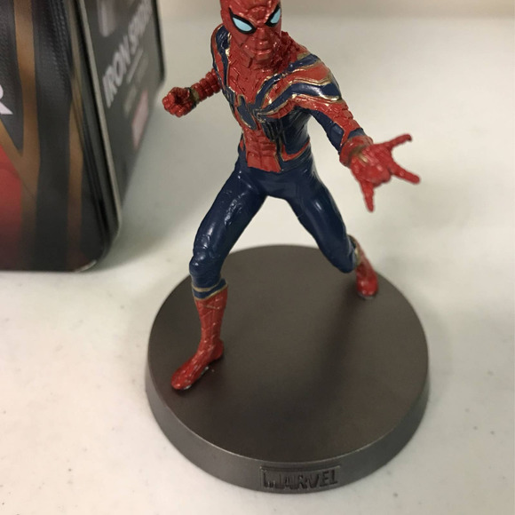 Hero Collector Heavyweights Iron Spider Metal Statue, 1:18 Scale Figurine - Picture 2 of 9